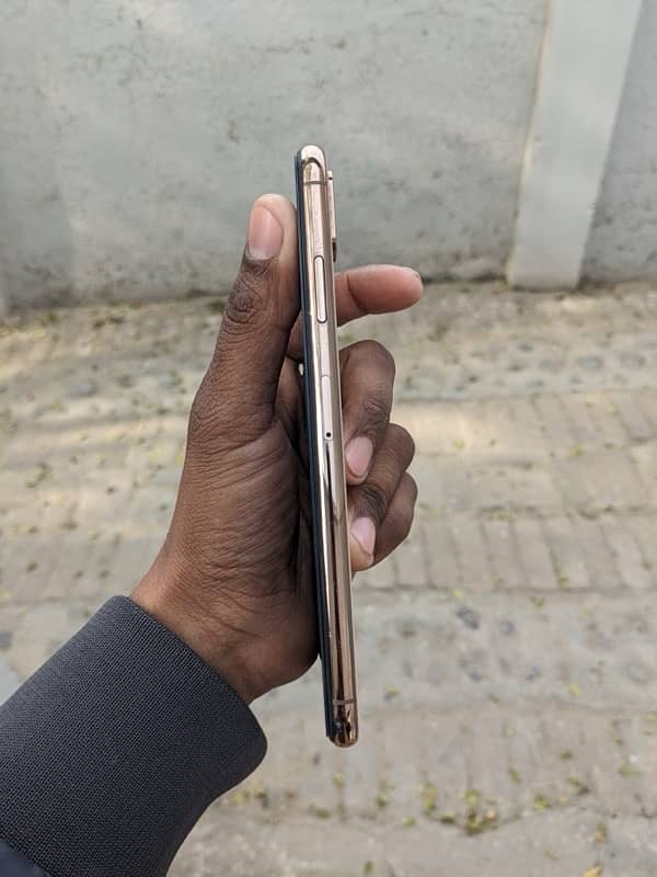 iphone xs max pta approved 8