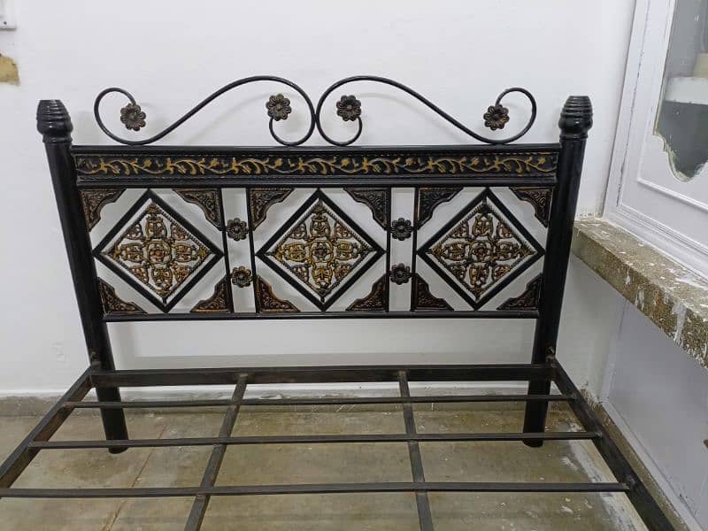 iron bed for sell 1