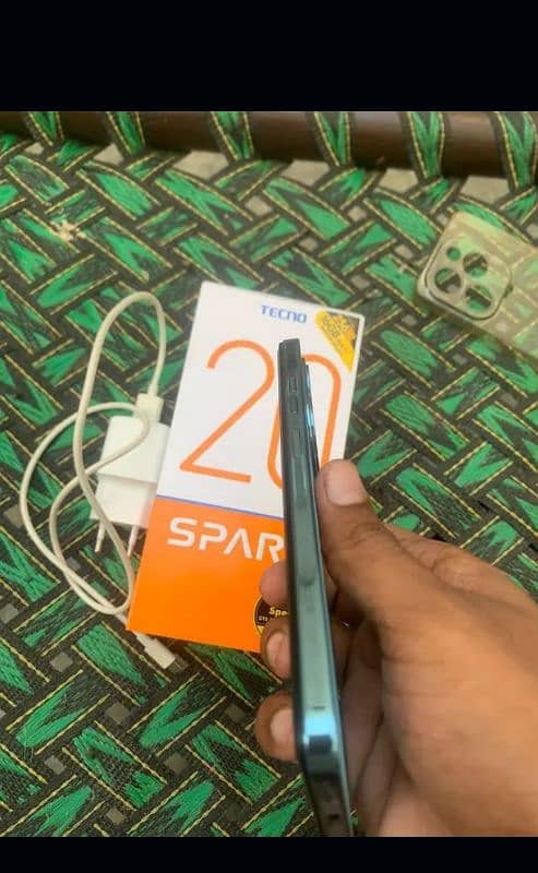 tecno spark 20 8+8 256gb 8 month warrinty 7