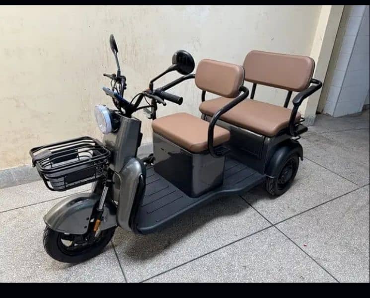 Benling C 18 Three Wheel Electric Scooty / Bike For Elders 2024 New 9