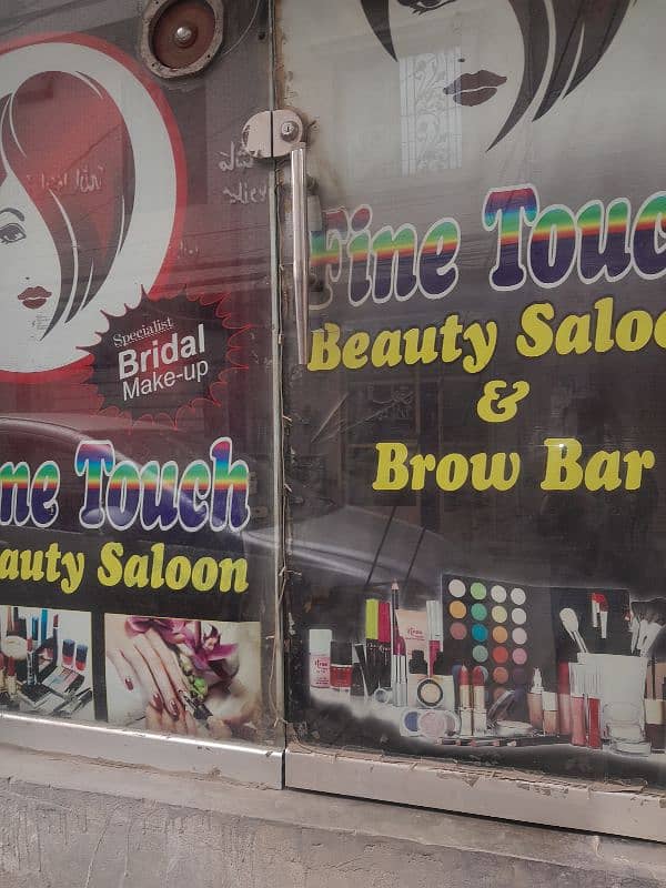 Salon for sale 0