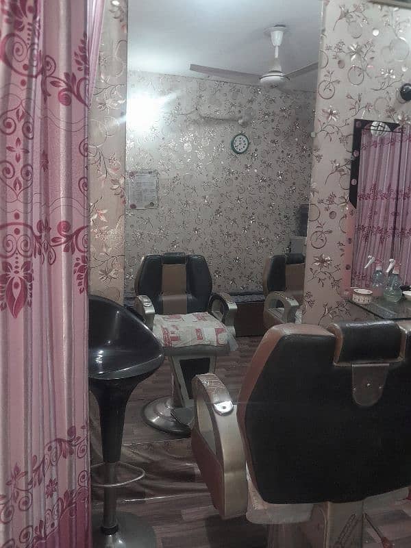 Salon for sale 9