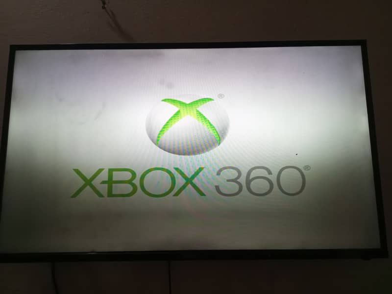 Xbox 360 Jasper Model 320GB 60+ games are installed GTA Five also 1