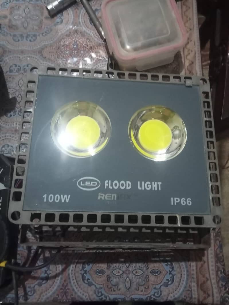 LED (FLOOD LIGHT) 0