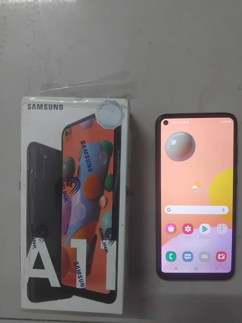 Samsung A11 duel sim just like new. 0