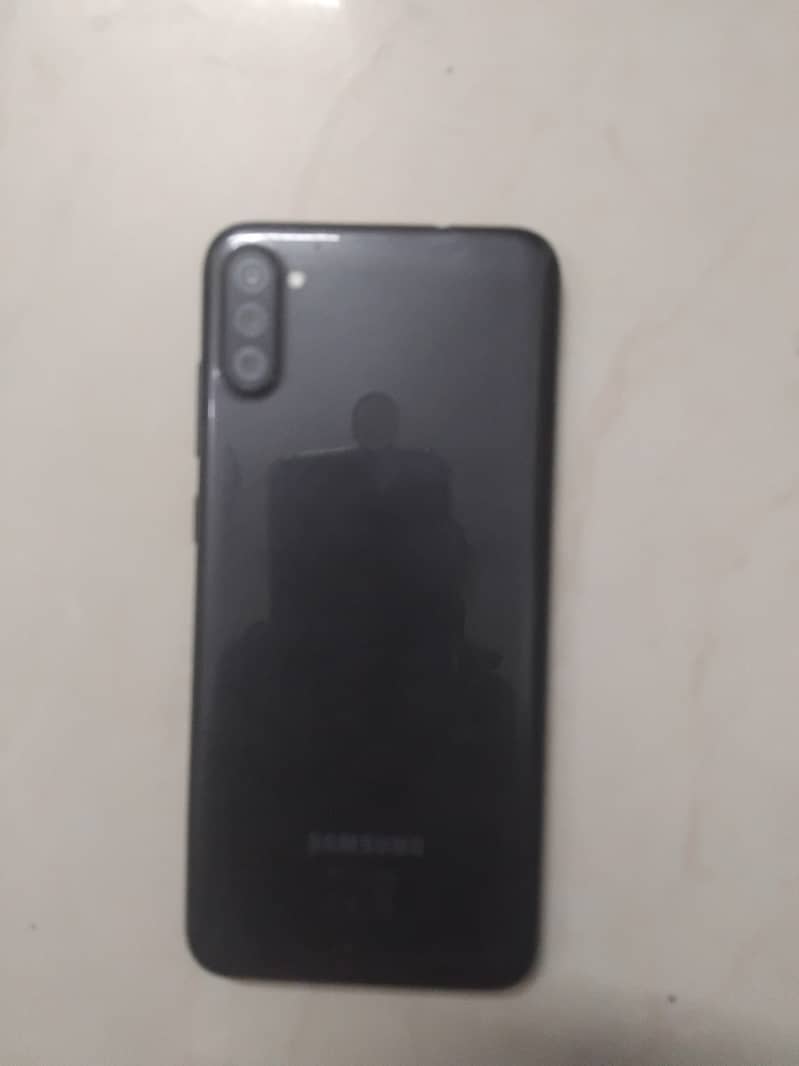 Samsung A11 duel sim just like new. 1