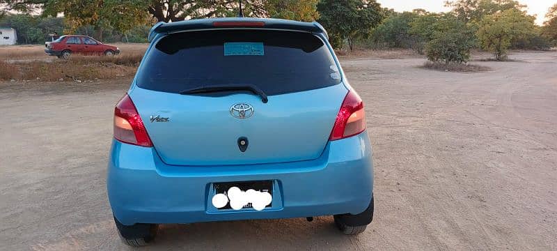 Toyota Vitz 2006 4