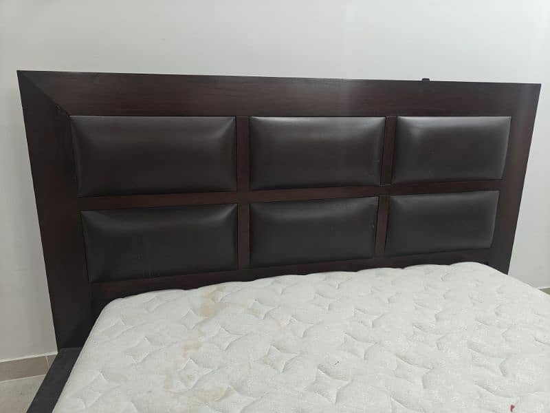 bed set - double bed - wooden bed by Haroon's 4