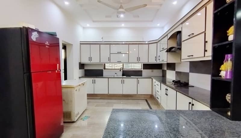 A Beautifully Designed Prime And Hot Location 1 Kanal Single Storey House For Sale In AWT Phase 2, Block E-1 21