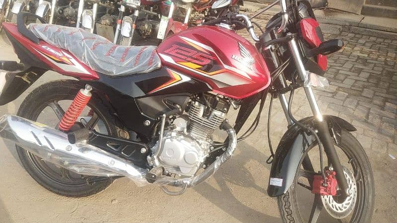 Honda CB 125F 2025 zero meter 0