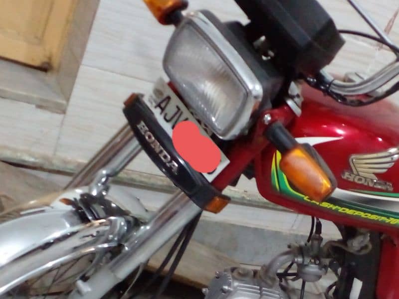 honda 70cc in original condition original documents 5