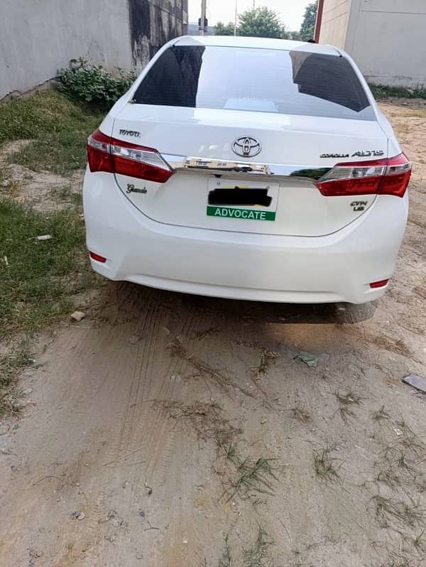 Toyota Altis Grande 2015 1