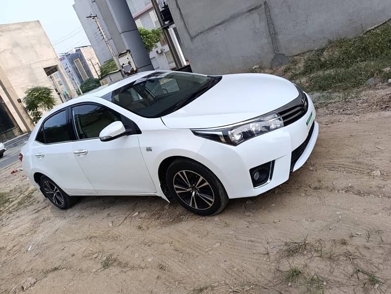 Toyota Altis Grande 2015 3