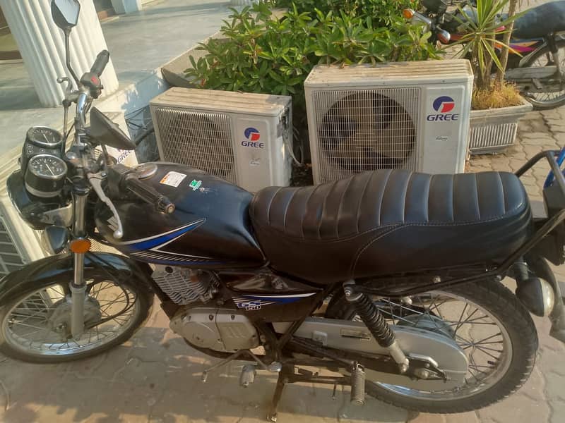 SUZUKI BIKE GS-150  FOR SALE 3