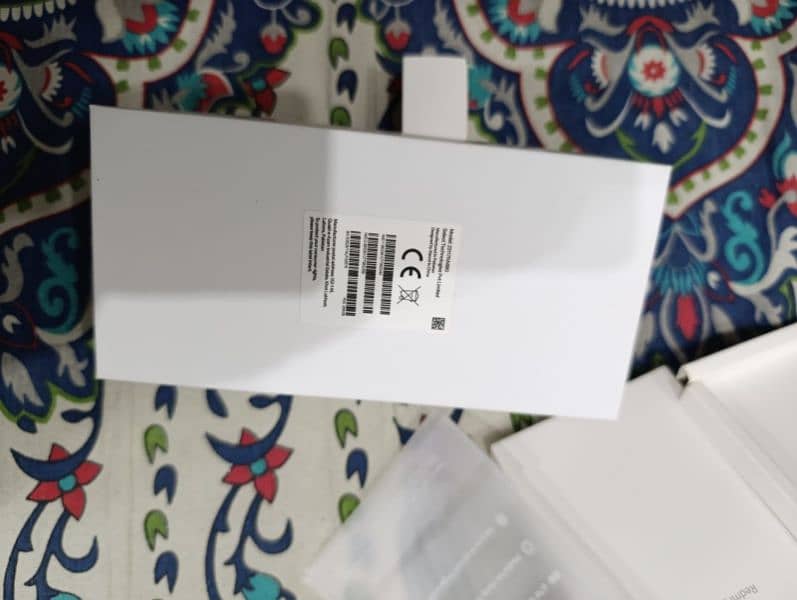 redmi note 13 pro, 8/256, new condition, 1 month used only 4