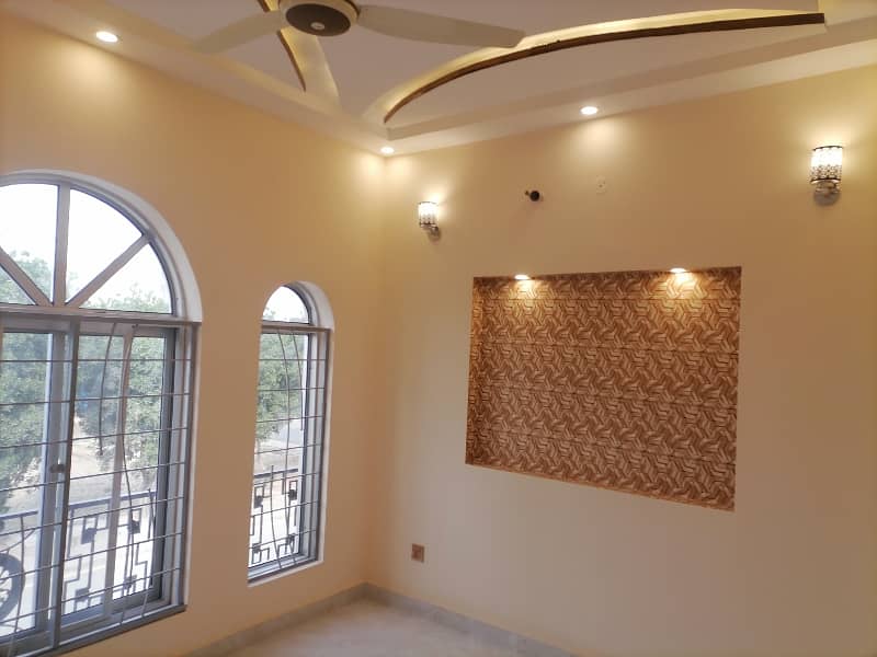 Stunning and affordable Upper Portion available for rent in Nawab Town - Block B 1