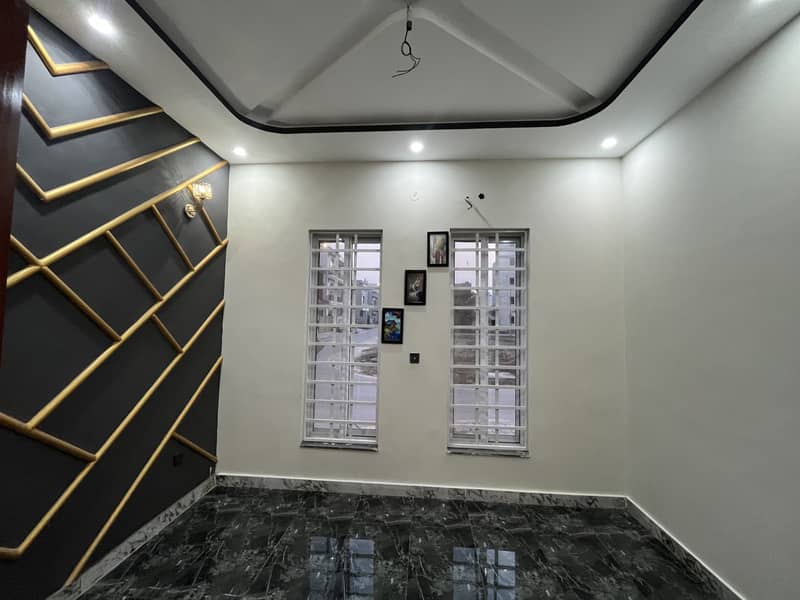 5 MARLA CORNOR BRAND NEW TRIPLE STOREY HOUSE FOR SALE IN ETIHAD TOWN E BLOCK 14