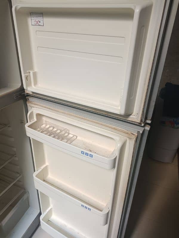 haier refrigerator model # HRF-327 2