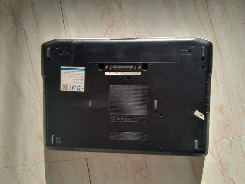 Dell latitude E6420 5