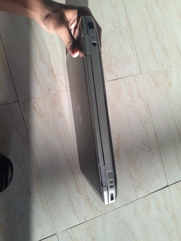 Dell latitude E6420 8