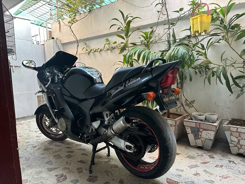 Honda Cbr 1100xx original 3