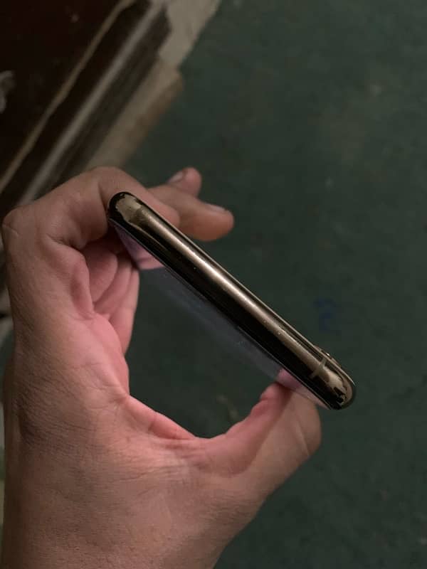 I phone xs max dual pta approved uper walaair pess nhi chal raha 5