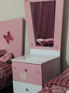 2 single bed for girls with dressing table