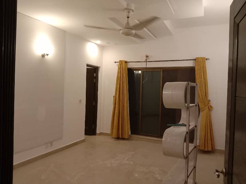 1 Kanal Upper Portion Available For Rent In DHA Phase 1 7