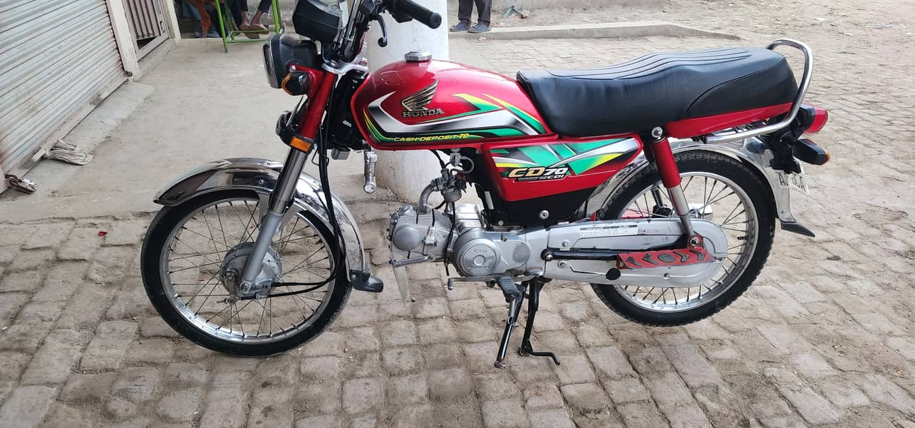 Honda CD 70 2022 5