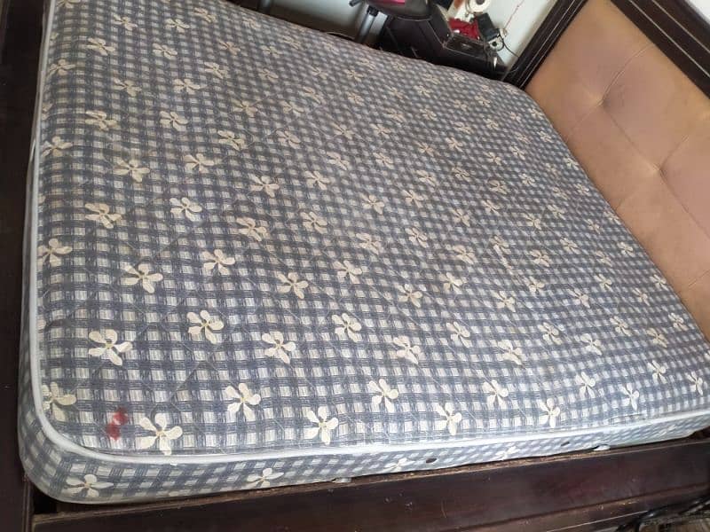 King Bed, Mattress, Dressing Table without Cupboard for sale 12