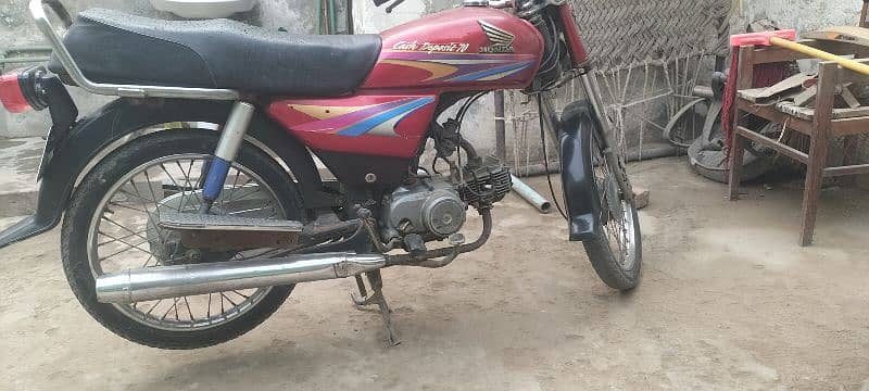 HONDA CD70 0