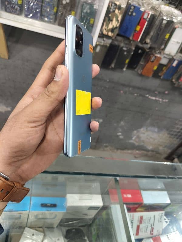 One plus 8t Water Pack 1