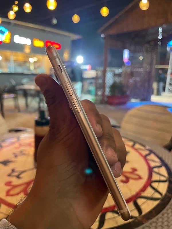 iPhone 8 64GB 2