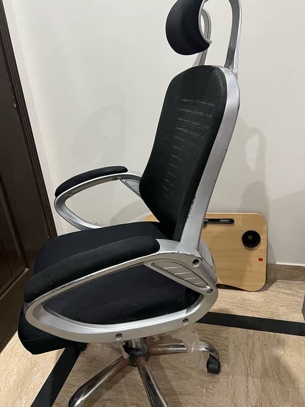 computer chair for sale very good condition 2