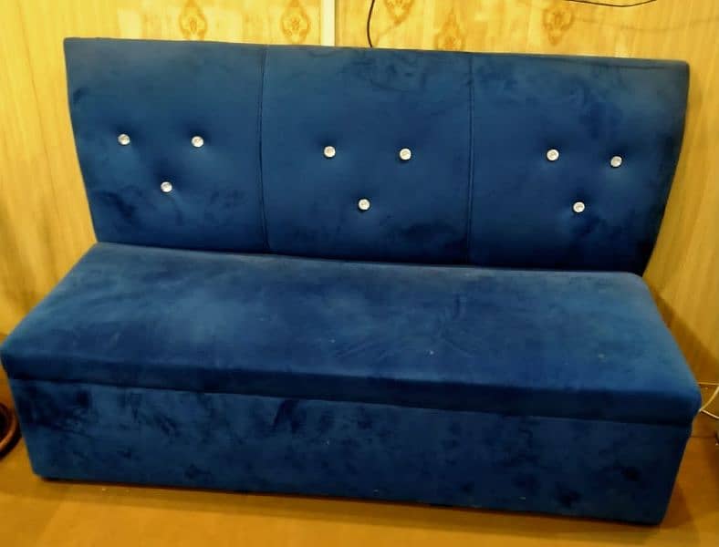 velvet Sofa 0