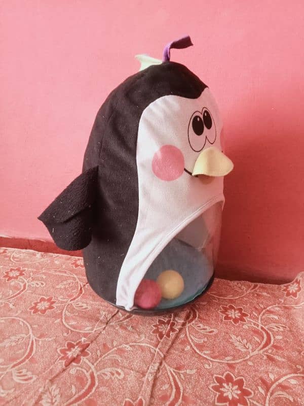 little penguin  toy's 1