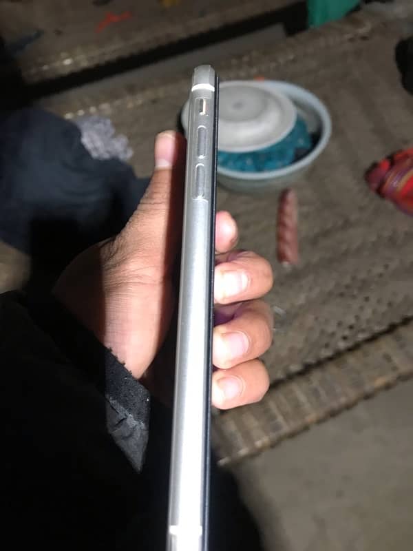 iphone 11  bettry 86% 10by10 condition non pta watsap nmbr 03128938618 4