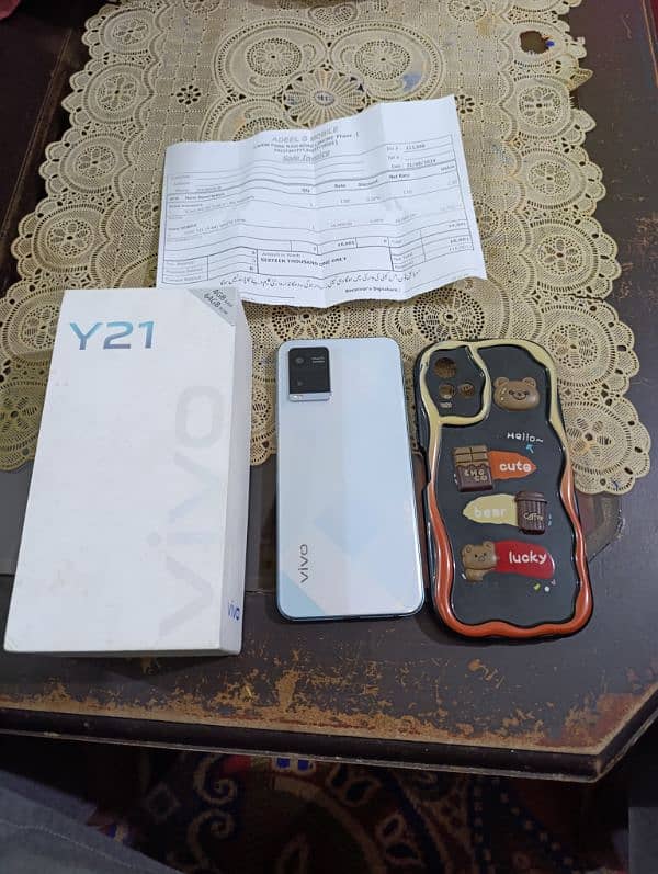 Vivo y21 4gb 64gb only set box and invoice please read full add 2