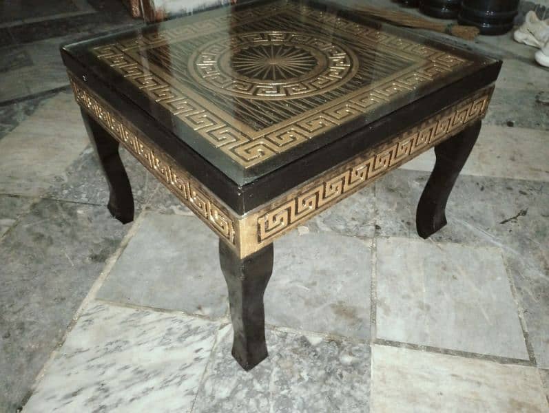 best condition coffee Table for sale size 24×24 6