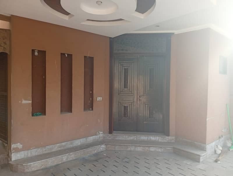 10 Marla House For sale Is Available In Wapda Town Phase 2 0