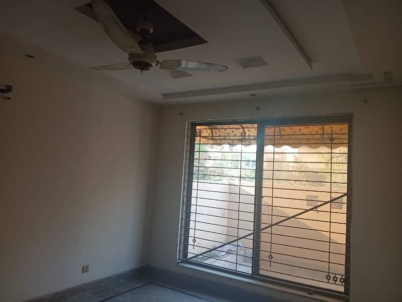 10 Marla House For sale Is Available In Wapda Town Phase 2 7