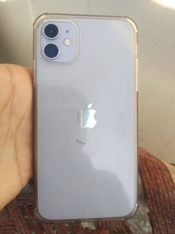 I phone 11 Non Pta 128 Gb purple back crack 0