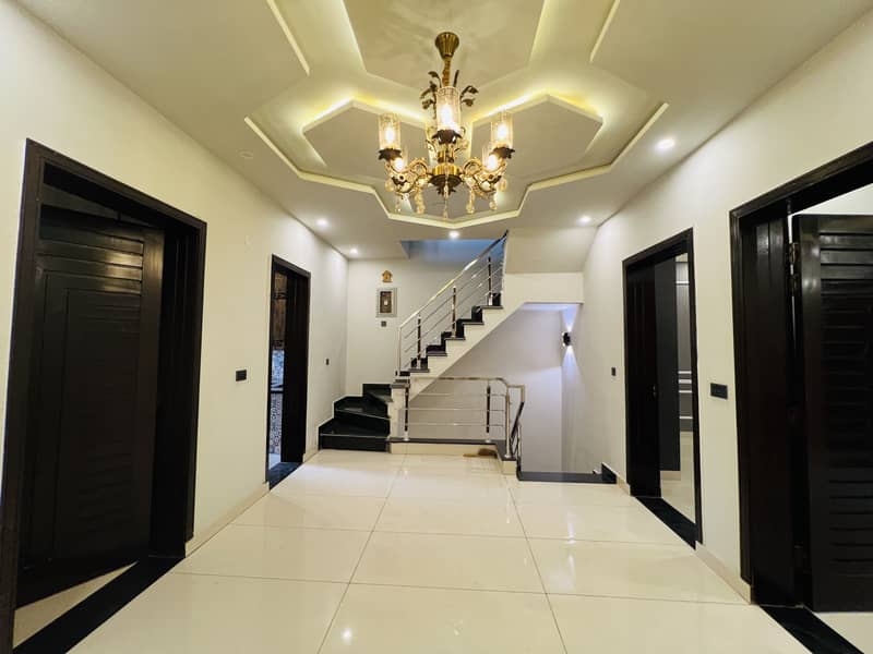 High-End 5 Marla House for Sale Near Emporium Mall & Expo Centre 0