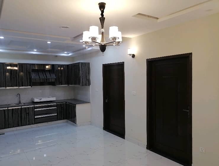 Lower Portion For rent In Rs. 60000 0