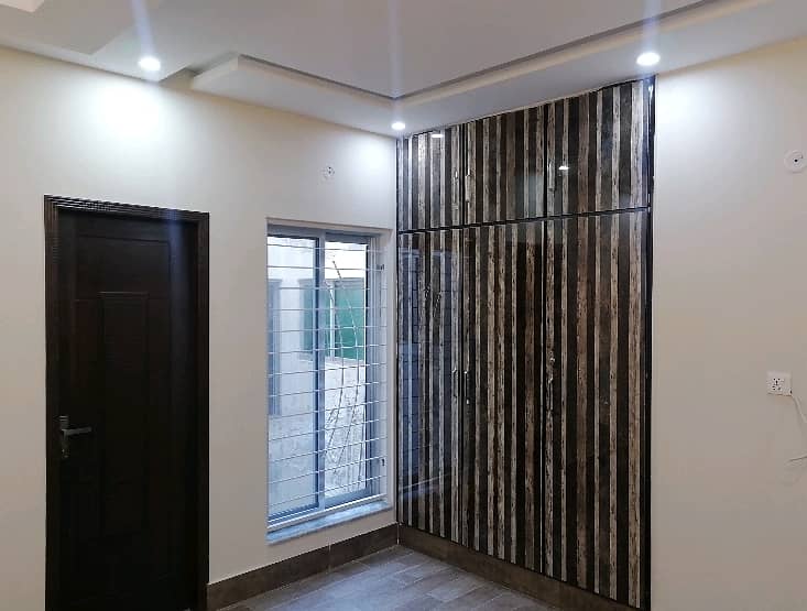 Lower Portion For rent In Rs. 60000 4