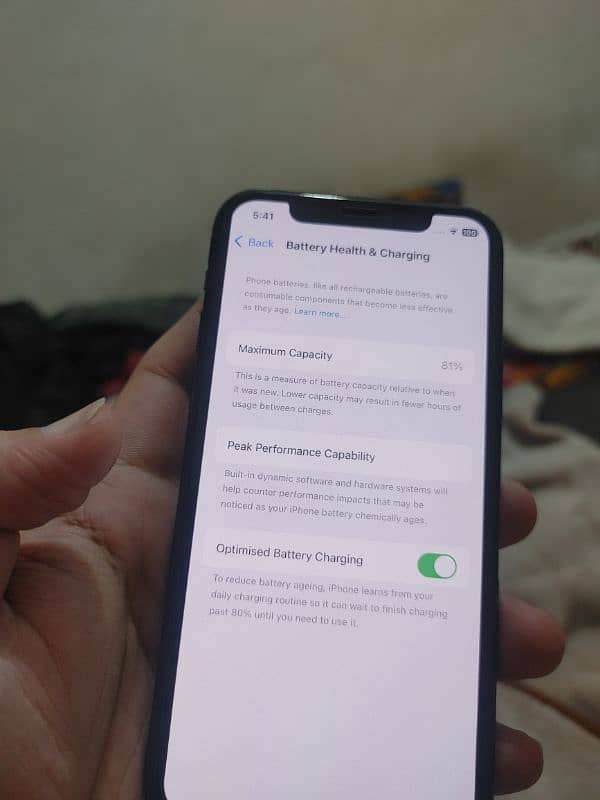 Iphone 11 pro Non Pta Jv 81% battery Health 12