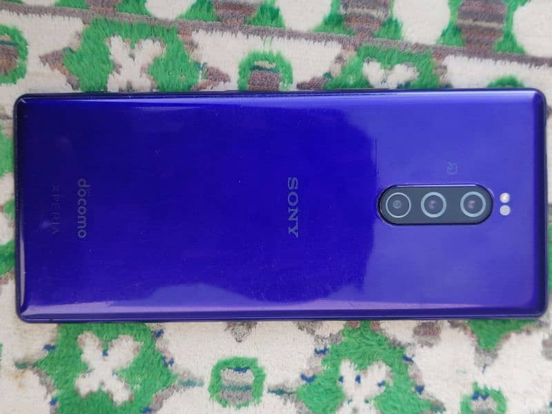 Sony Xperia 1 10