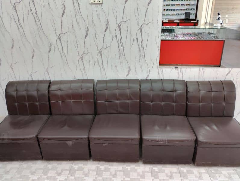 Single Seater Sofa  Quantity 05 1