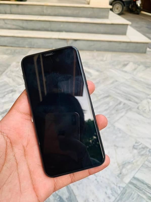 iphone 11 pro | official PTA approved 4