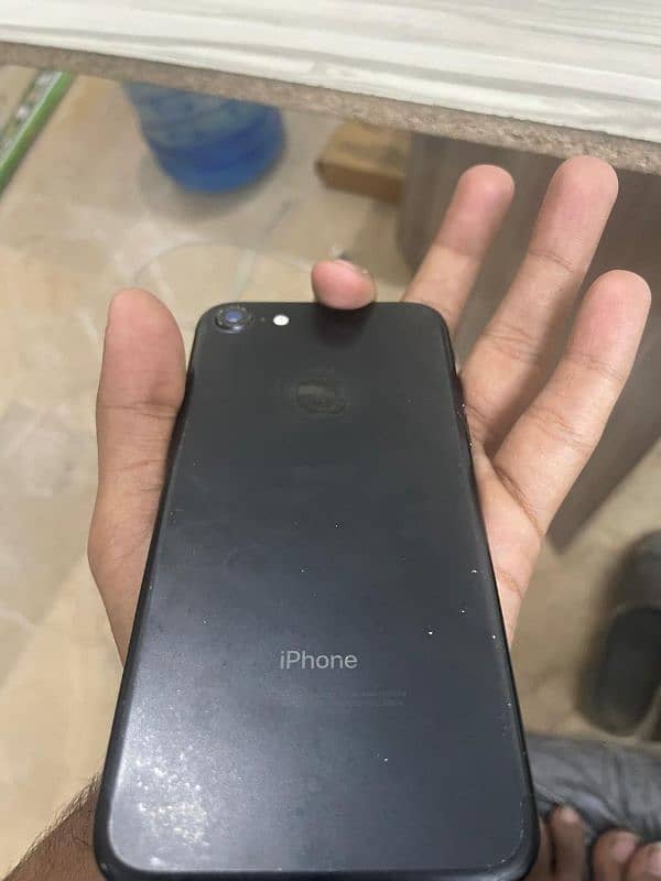 IPhone 7 32gb pta approved for sale 1